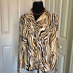 Beautiful blouse by Evan-Picone in Large